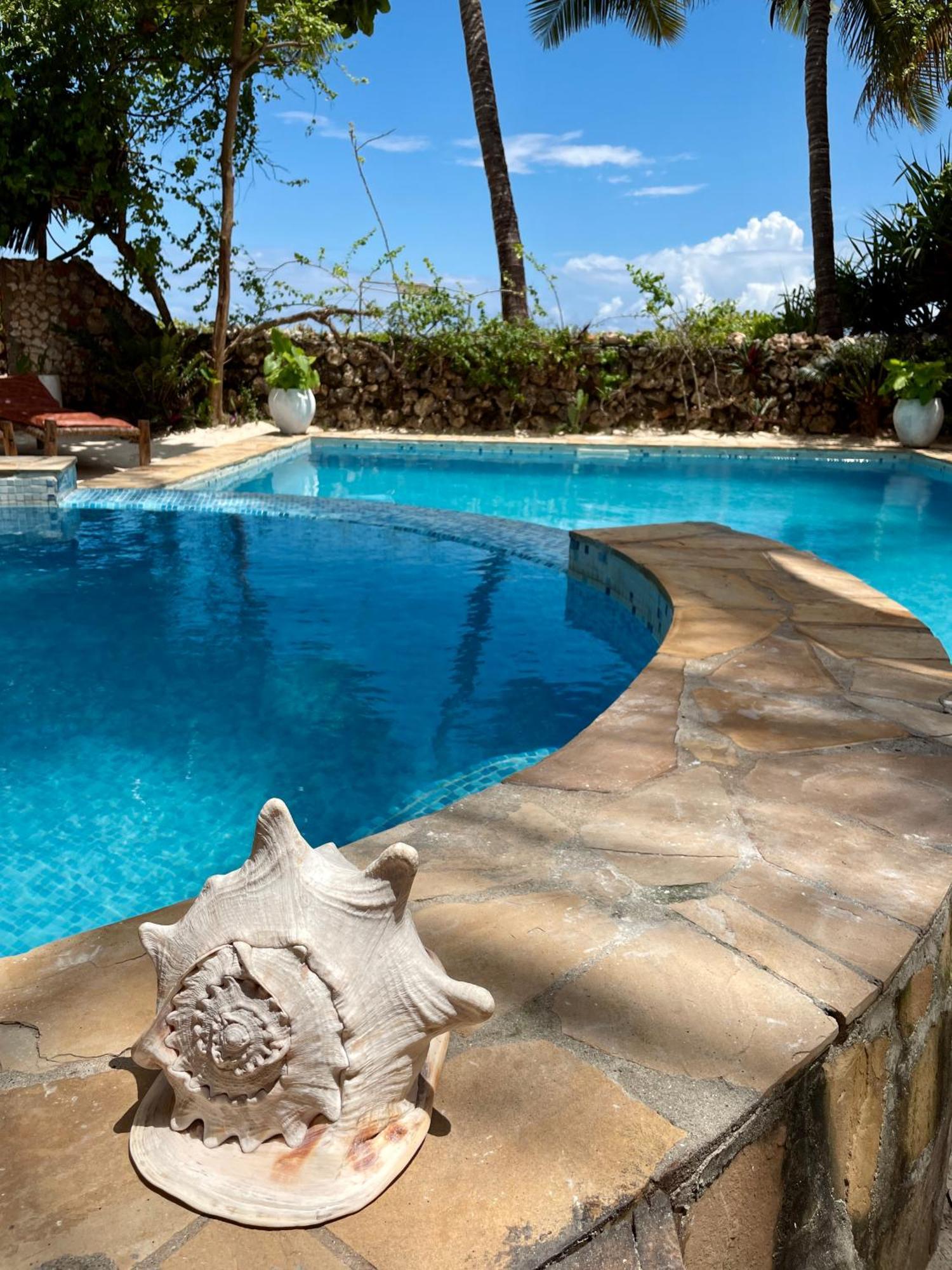 Villa Kipara - Private Beach & Pool Pwani Mchangani Buitenkant foto
