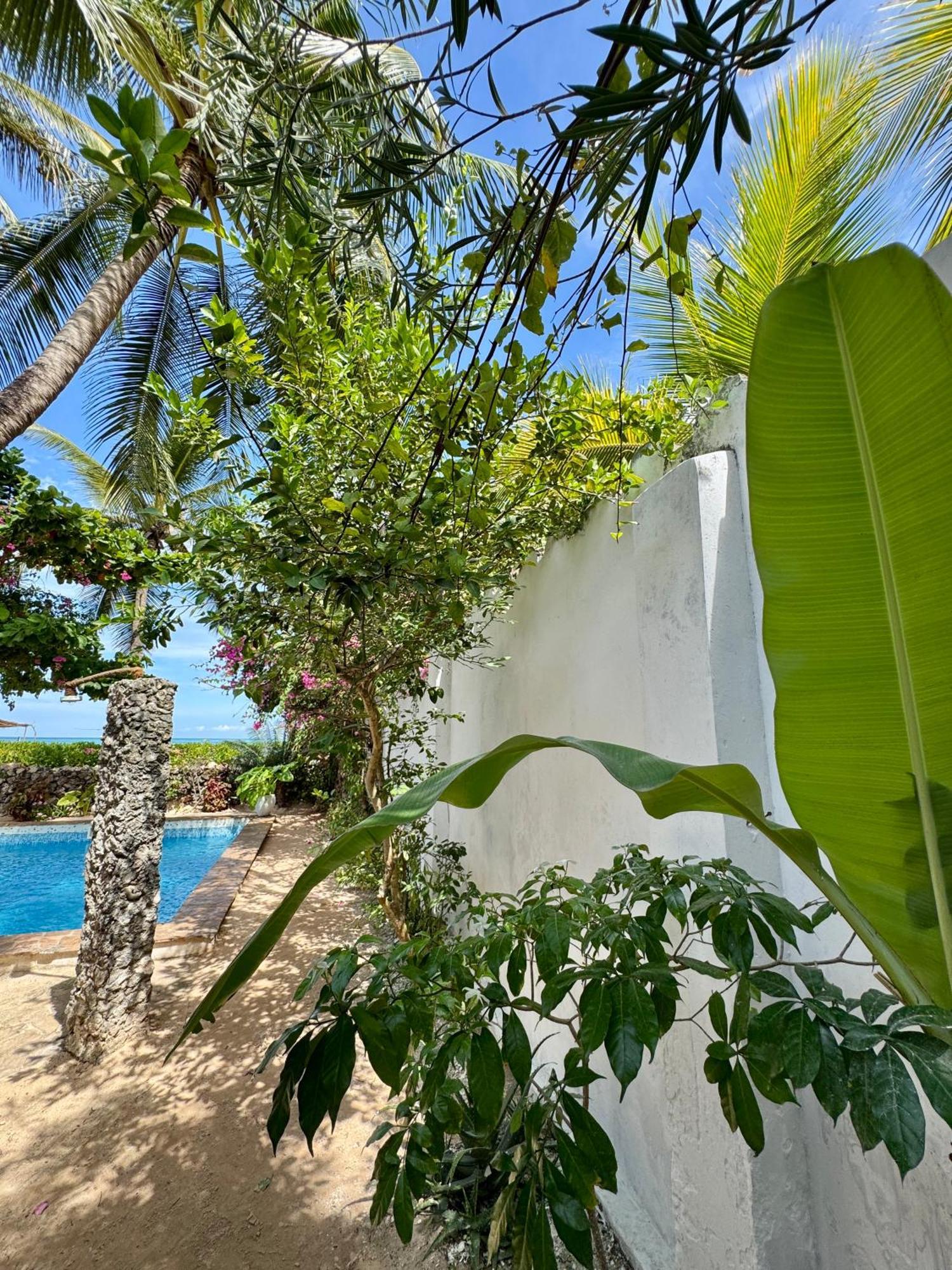 Villa Kipara - Private Beach & Pool Pwani Mchangani Buitenkant foto