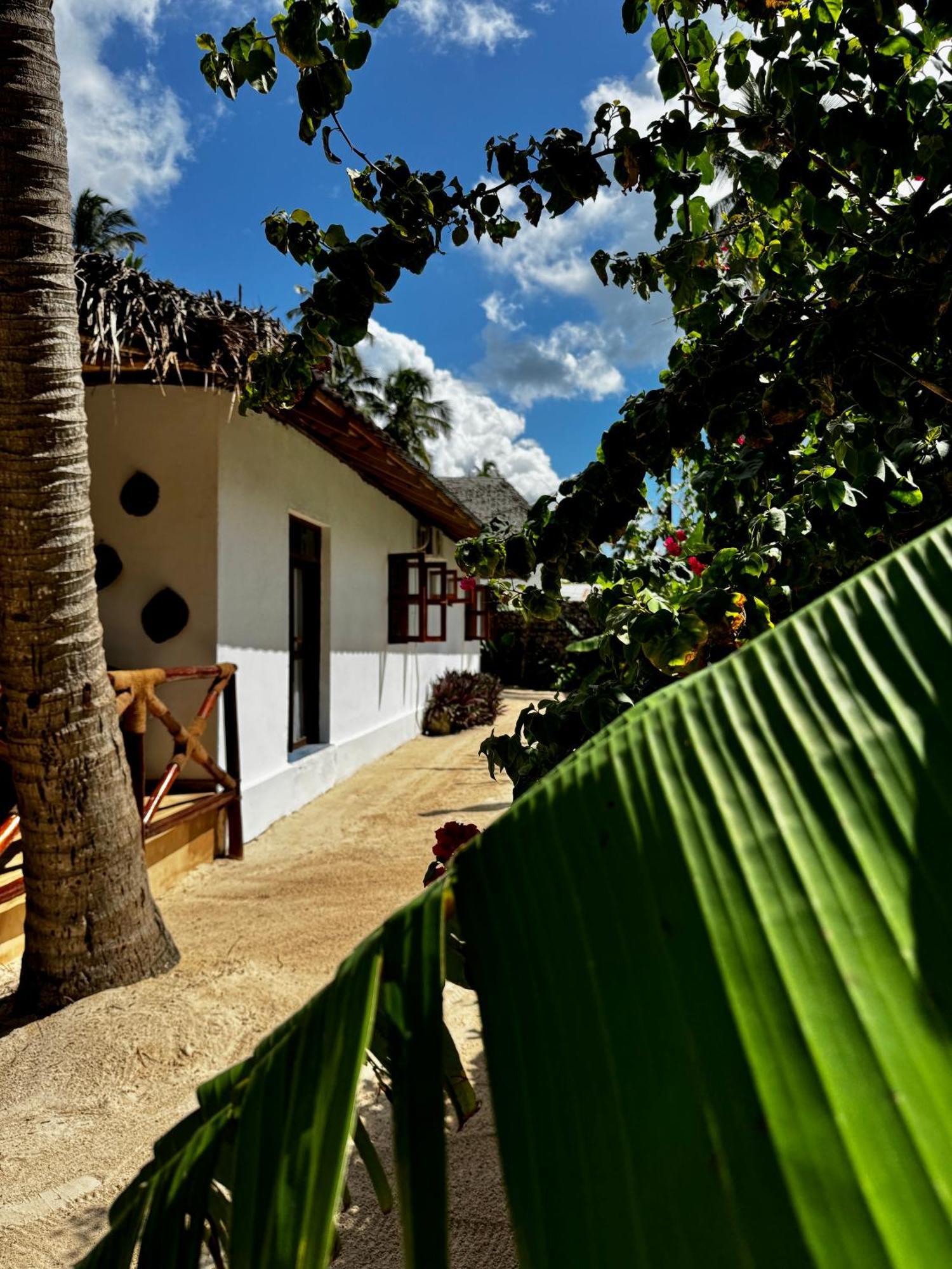 Villa Kipara - Private Beach & Pool Pwani Mchangani Buitenkant foto